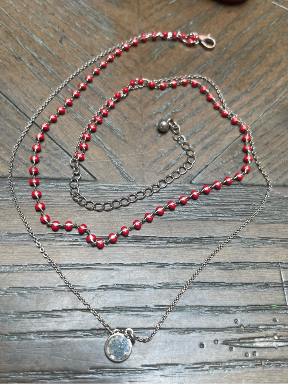Francesca’s Necklace Gold Tone Disc Pendant Red Beaded Chain